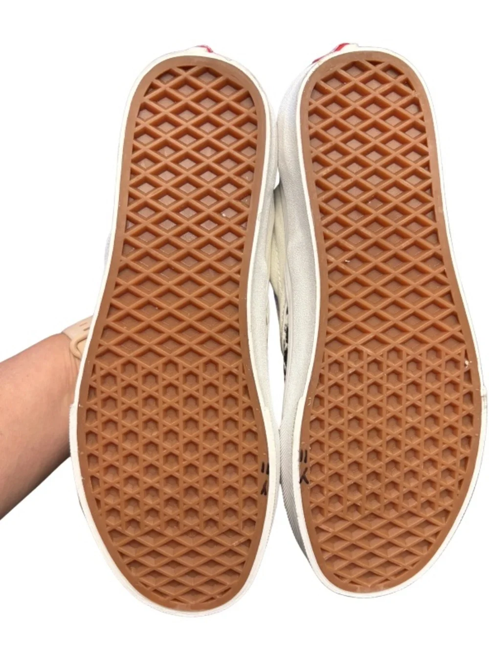 🆕🎉NWOB (Has Tags) Vans White Slip-On Flats with Black Leopard Print